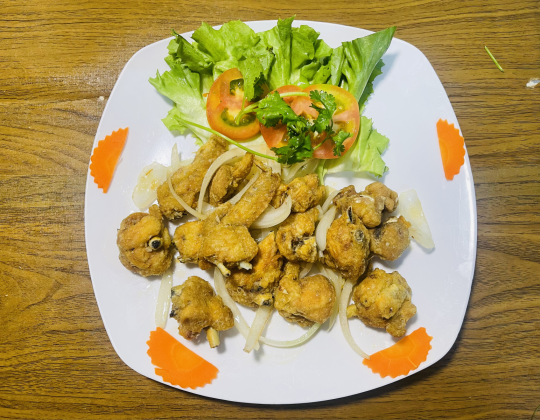 CÁNH GÀ CHIÊN BƠ 