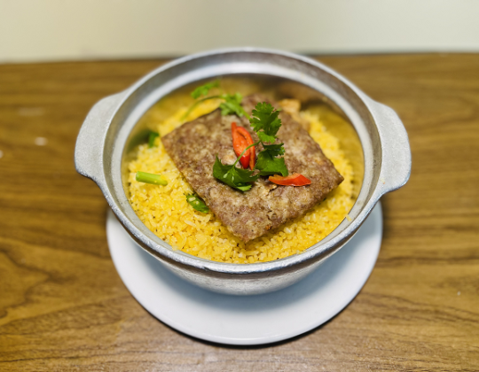 CƠM TAY CẦM CÁ MẶN
