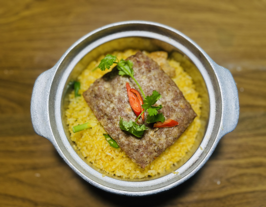 CƠM TAY CẦM CÁ MẶN