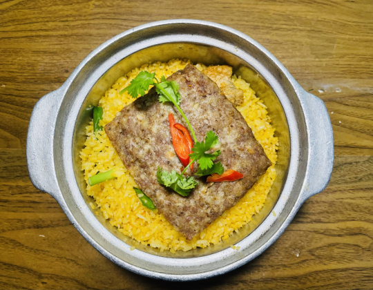 CƠM TAY CẦM CÁ MẶN