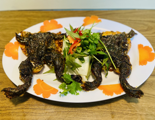 ẾCH NƯỚNG MUỐI ỚT